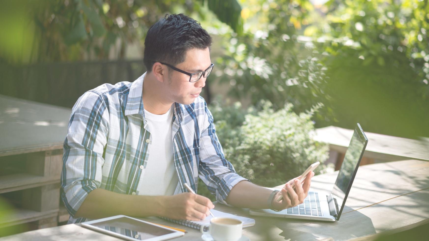 Revisione di modelli di previsione finanziaria